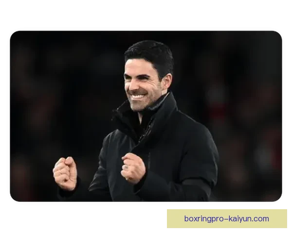 阿尔特塔战术核心理念呈现出不断演变的趋势，尤其在近期比赛中强调控球与高压逼抢。